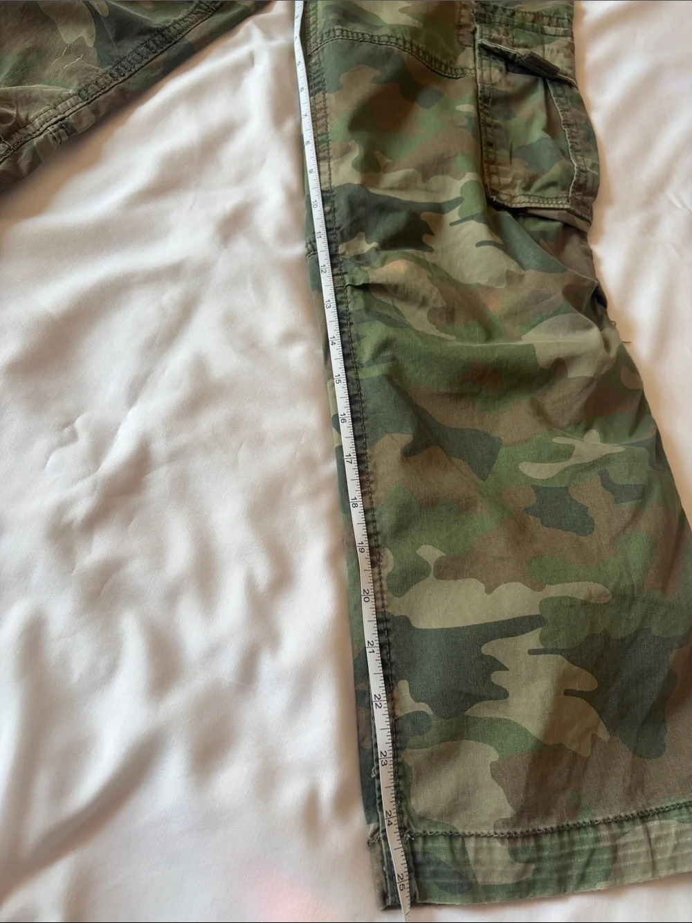 The Children's Place Green Camo Cargo Sweatpants